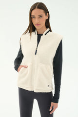 Aster Sherpa Vest: Cream
