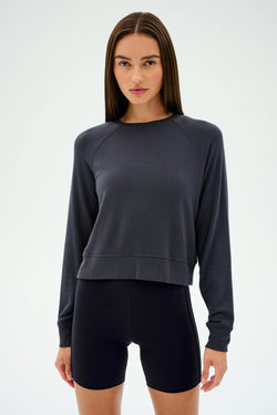 Brooks Fleece Long Sleeve Sweatshirt: Graphite