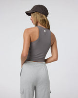 Pose Plyo Tank: Chia