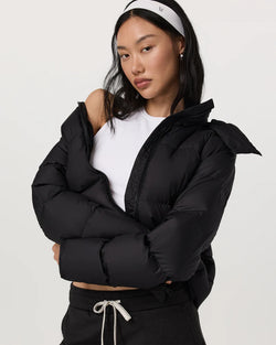 Alta Down Jacket: Black